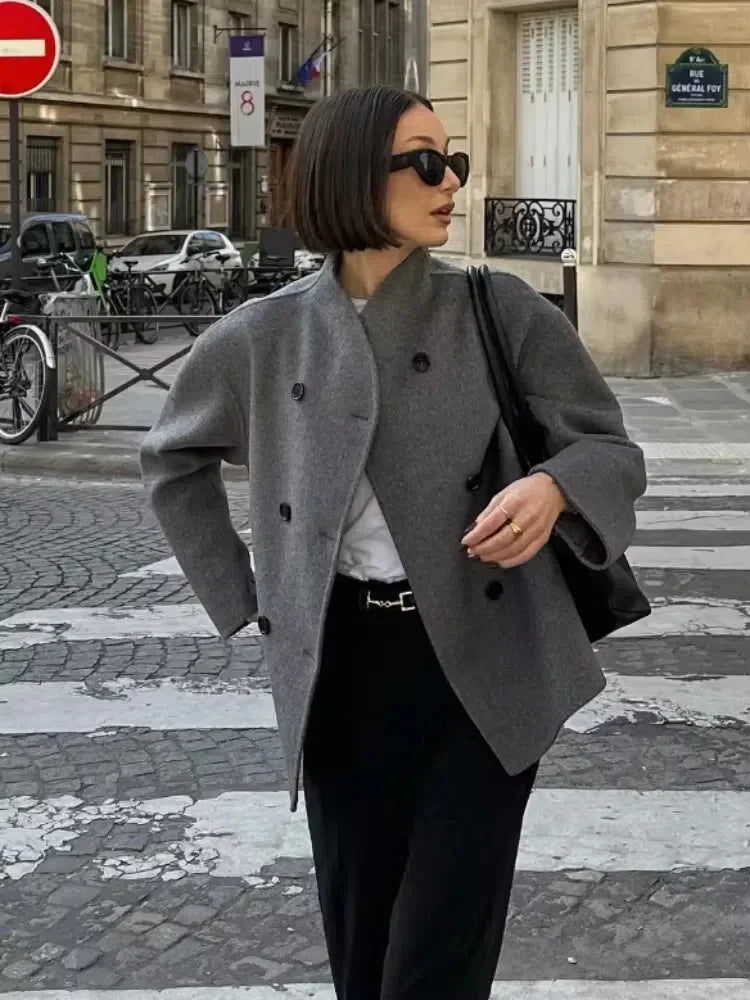 Blazer con Corte Estructurado y Cierre Frontal para Mujer | Ideal para Uso Profesional y Contextos Formales