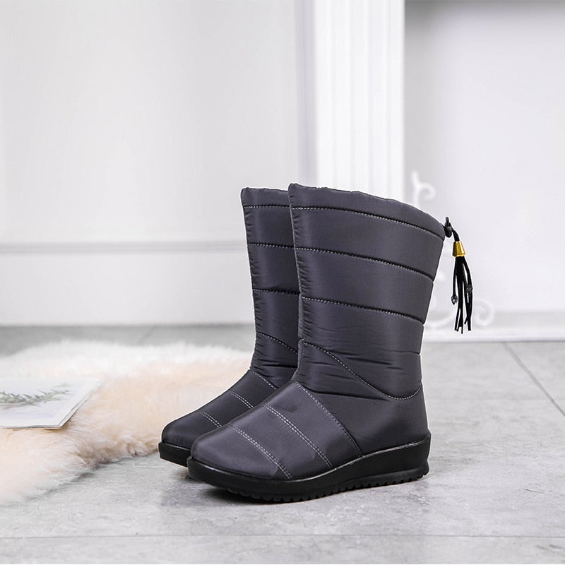Botas Altas con Forro Interior y Suela Perfilada para Mujer | Ideal para Temporada de Invierno