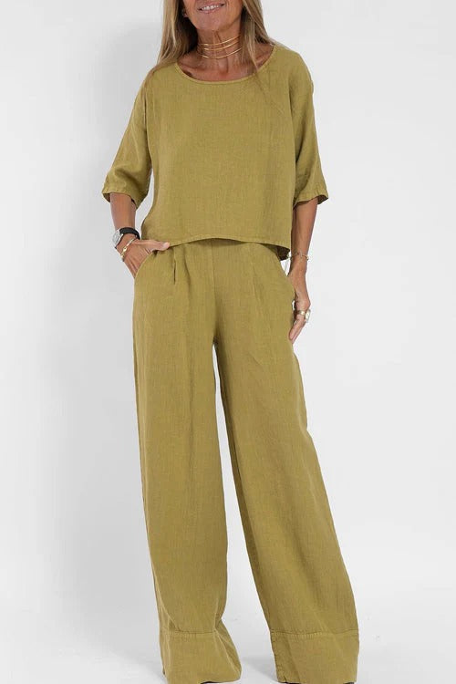 Conjunto con Top Corto de Cuello Redondo para Mujer | Ideal para la Temporada de Verano