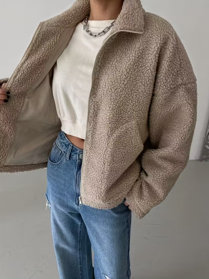 Chaqueta Oversize con Cierre de Cremallera y Cuello Alto para Mujer | Ideal para Otoño e Invierno