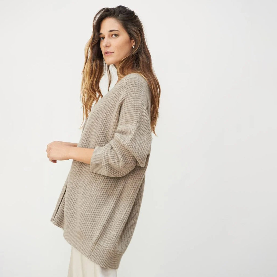 Cárdigan Oversize con Abertura Frontal para Mujer | Ideal para Días Frescos o Uso en Casa