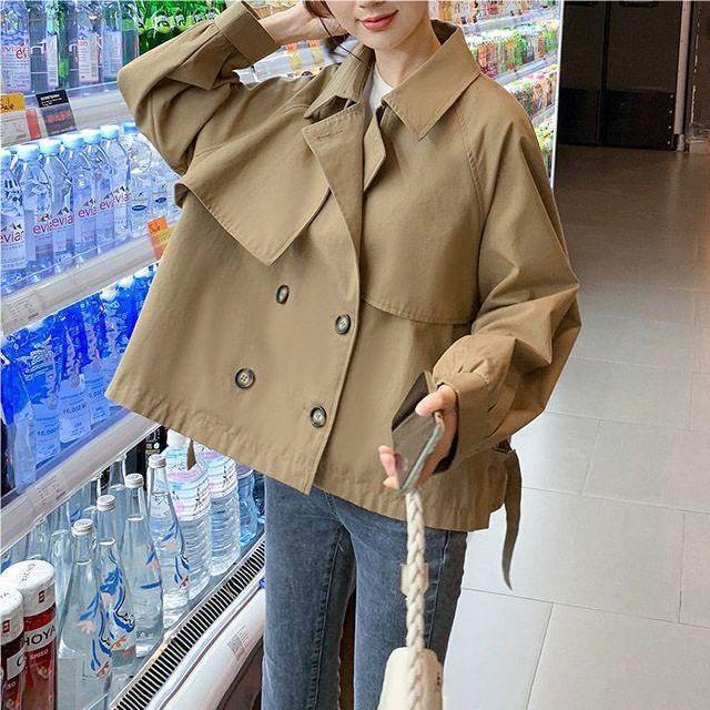 Trench-coat corto con Cuello Reverso y Cierre de Botones para Mujer | Uso Diario en Temporada Media