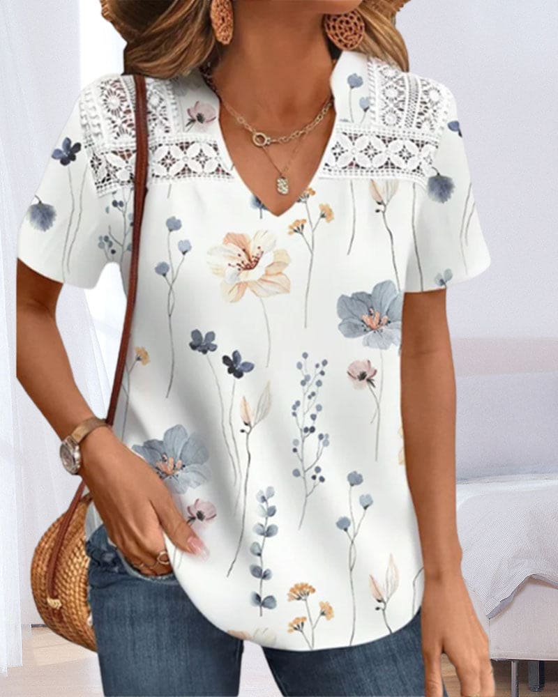 Camiseta de Manga Corta con Motivo Floral y Detalles Patchwork para Mujeres | Ideal para Uso Diario