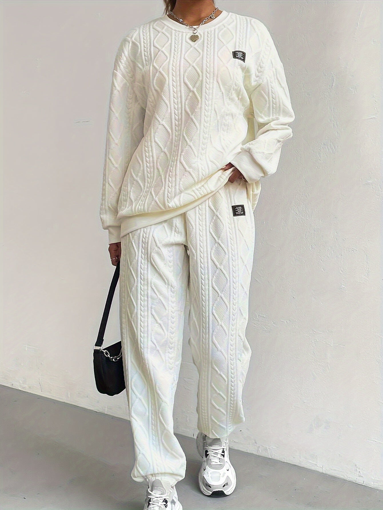 Conjunto de Top de Corte Amplio y Pantalón con Cintura y Tobillos Elásticos para Mujer | Ideal para Uso Diario y Momentos de Descanso