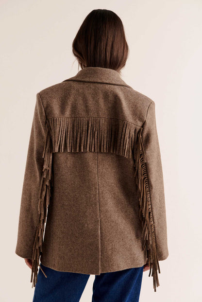 Blazer de Corte Recto con Hombros Estructurados y Flecos en Mangas para Mujer | Ideal para Uso Diario y Ocasiones Variadas