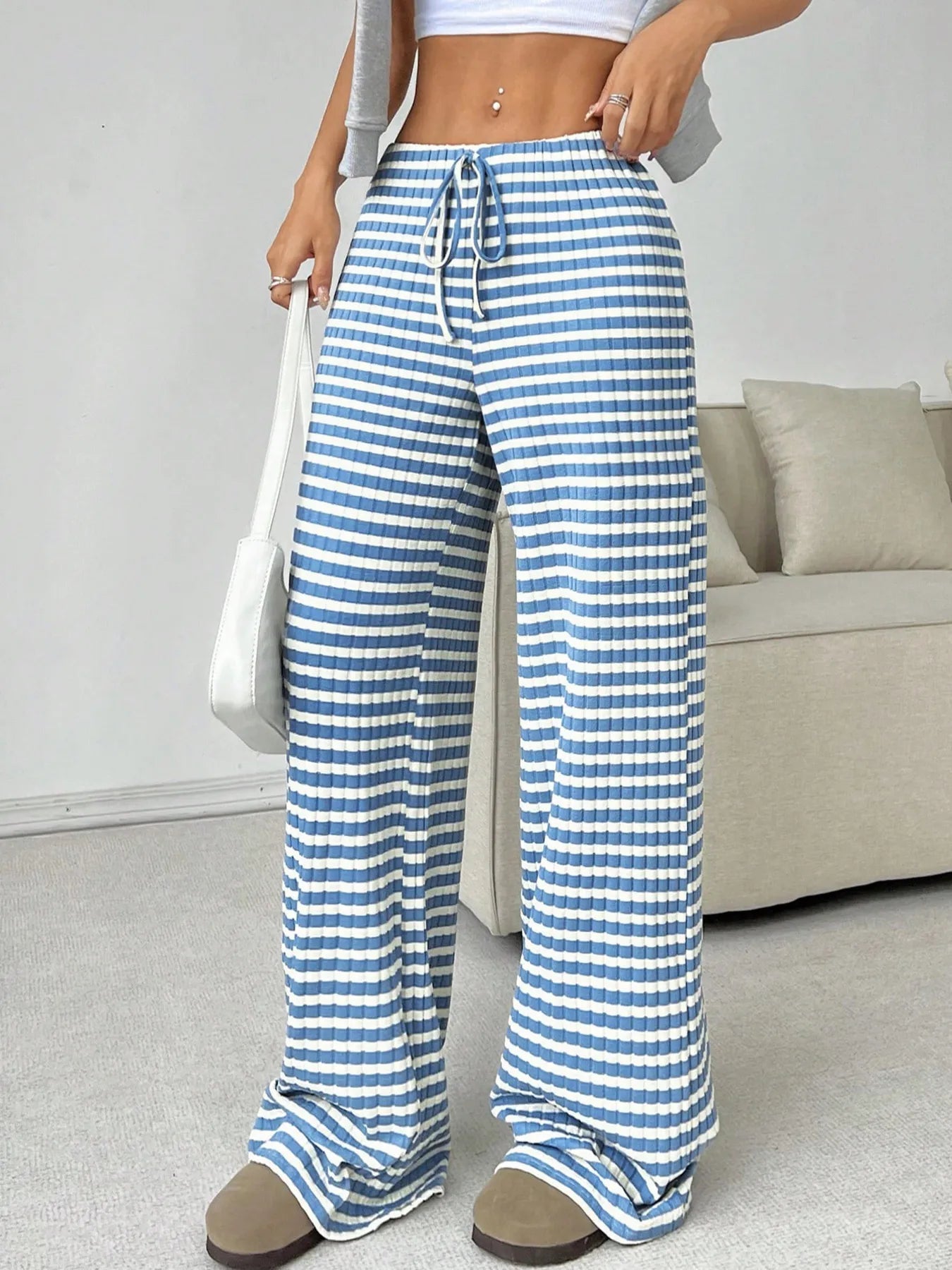 Pantalón Ancho con Cintura Ajustable para Mujer | Ideal para Uso Diario