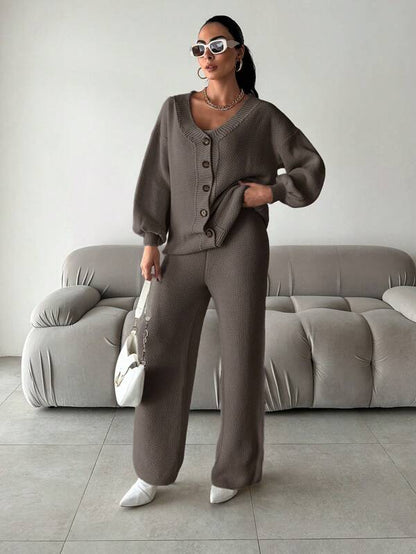 Conjunto de Dos Piezas con Cuello en V para Mujer | Ideal para Uso Diario y Salidas