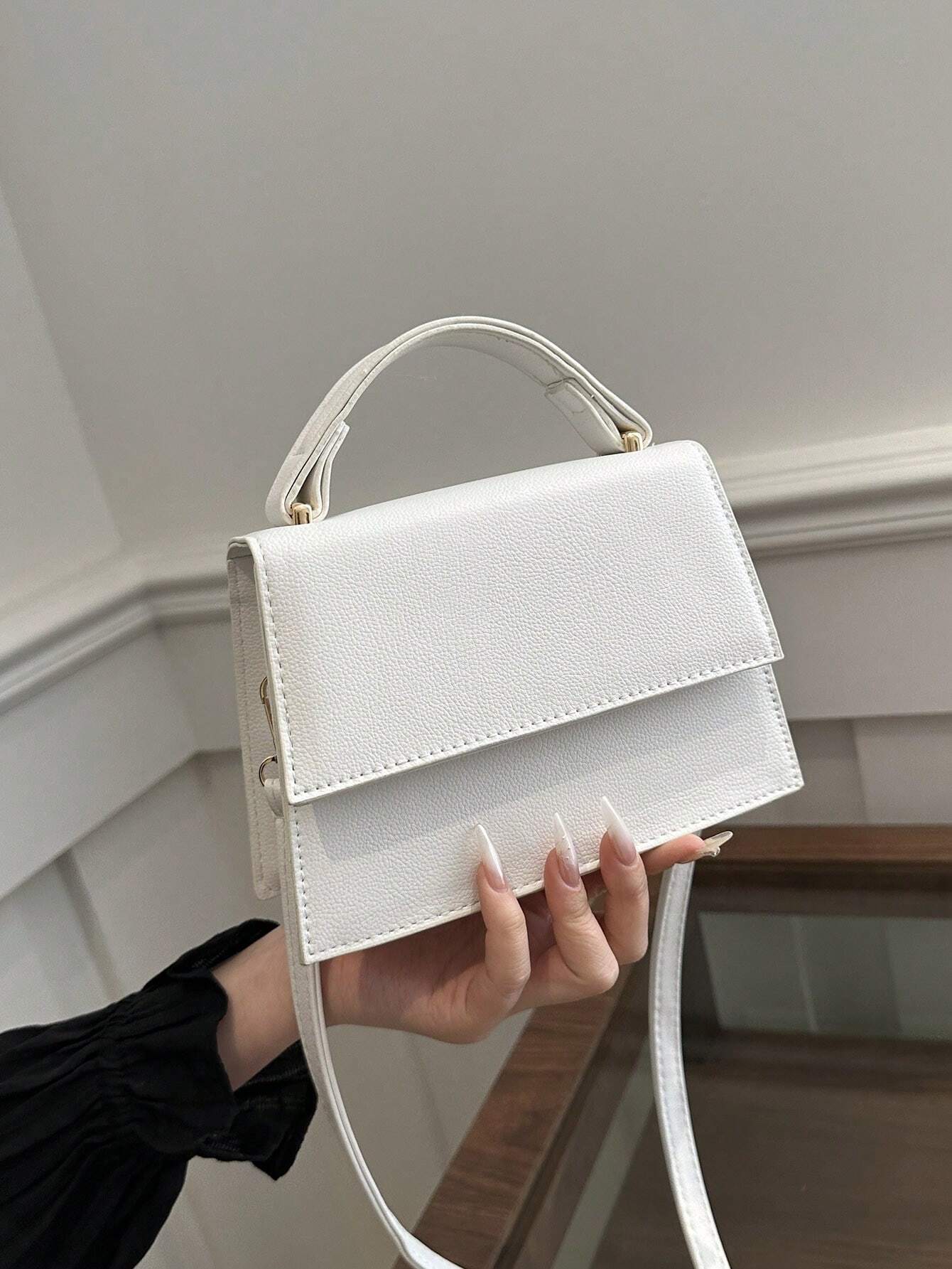 Mini Bolso Cuadrado con Bandolera Ajustable para Mujer | Ideal para Salidas y Eventos