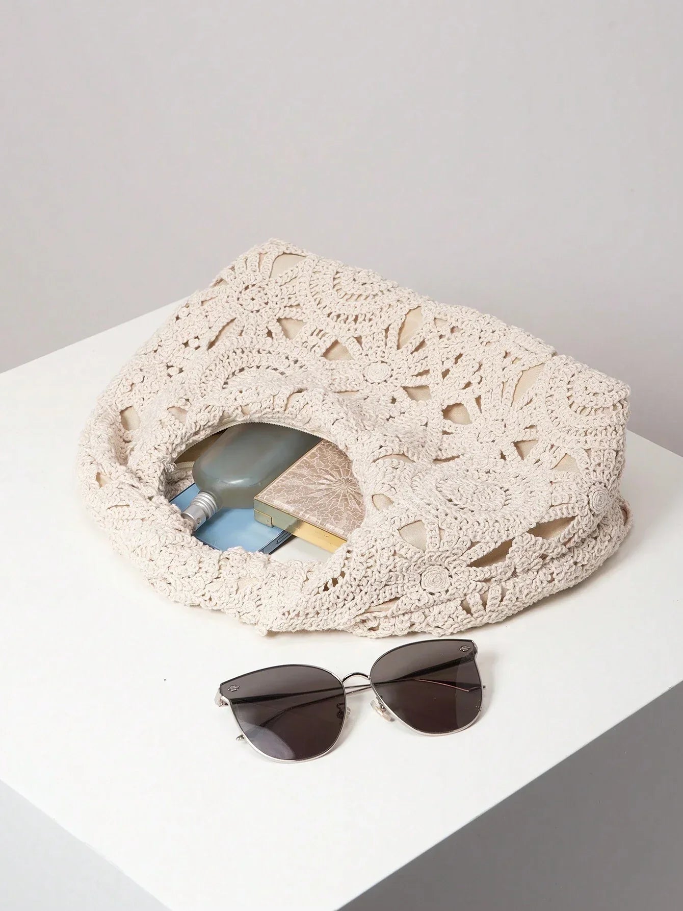 Bolso de Playa con Estructura Ajourada para Mujer | Ideal para Salidas de Verano y Actividades al Aire Libre