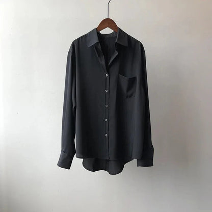 Camisa Con Corte Ligeramente Amplio Y Bolsillo Frontal Para Mujer | Ideal Para Uso Diario
