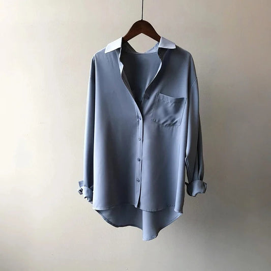 Camisa Con Corte Ligeramente Amplio Y Bolsillo Frontal Para Mujer | Ideal Para Uso Diario