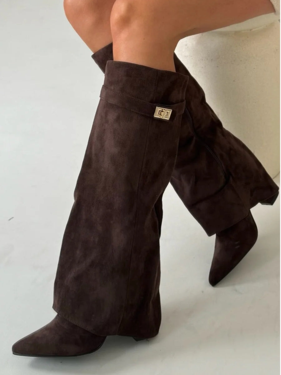 Botas Para Mujer Con Diseño Estructurado Y Detalles Metálicos | Ideal Para Ocasiones Especiales