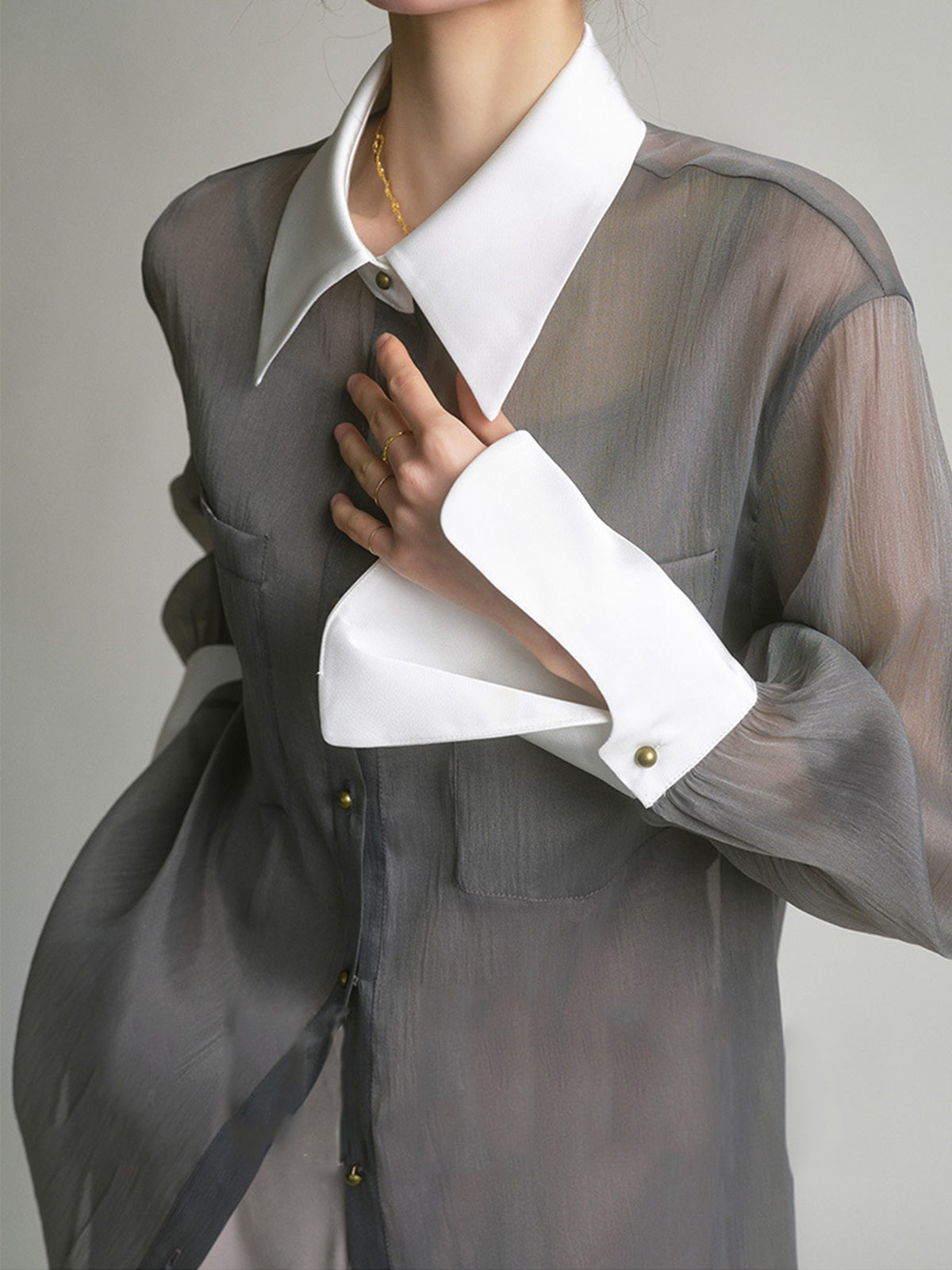 Camisa Con Cuello Y Puños Contrastados Para Mujer | Ideal Para Ocasiones Profesionales