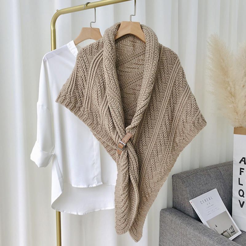Chal Triangular con Cierre Ajustable para Mujer | Ideal para Invierno