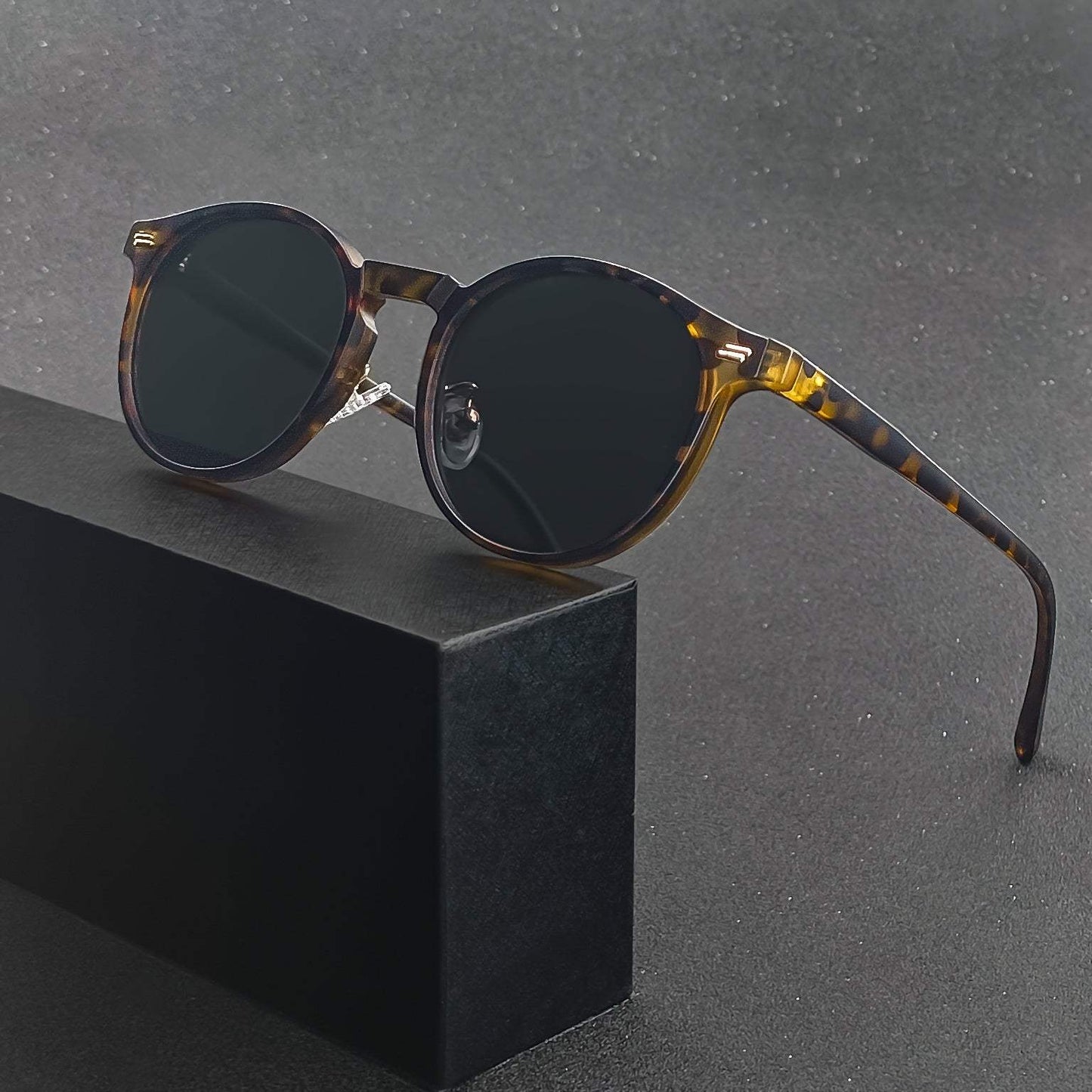 Gafas de Sol para Adultos | Ideal para Actividades al Aire Libre en Días Soleados