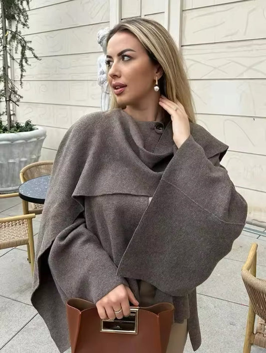 Abrigo Tipo Capa con Corte Amplio para Mujer | Ideal para Otoño