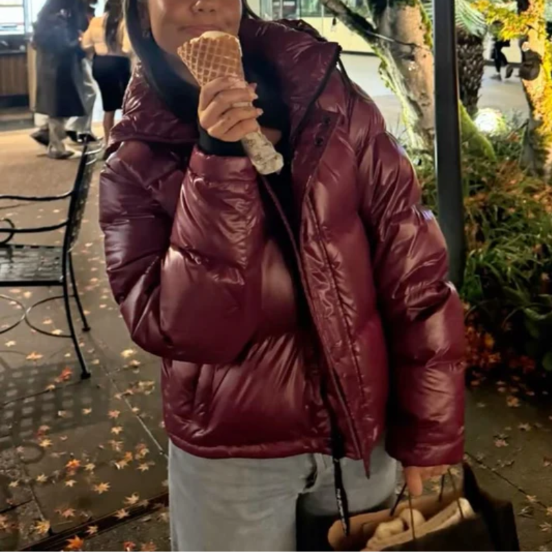 Chaqueta Acolchada con Capucha y Cierre de Cremallera para Mujer | Ideal para Uso Diario