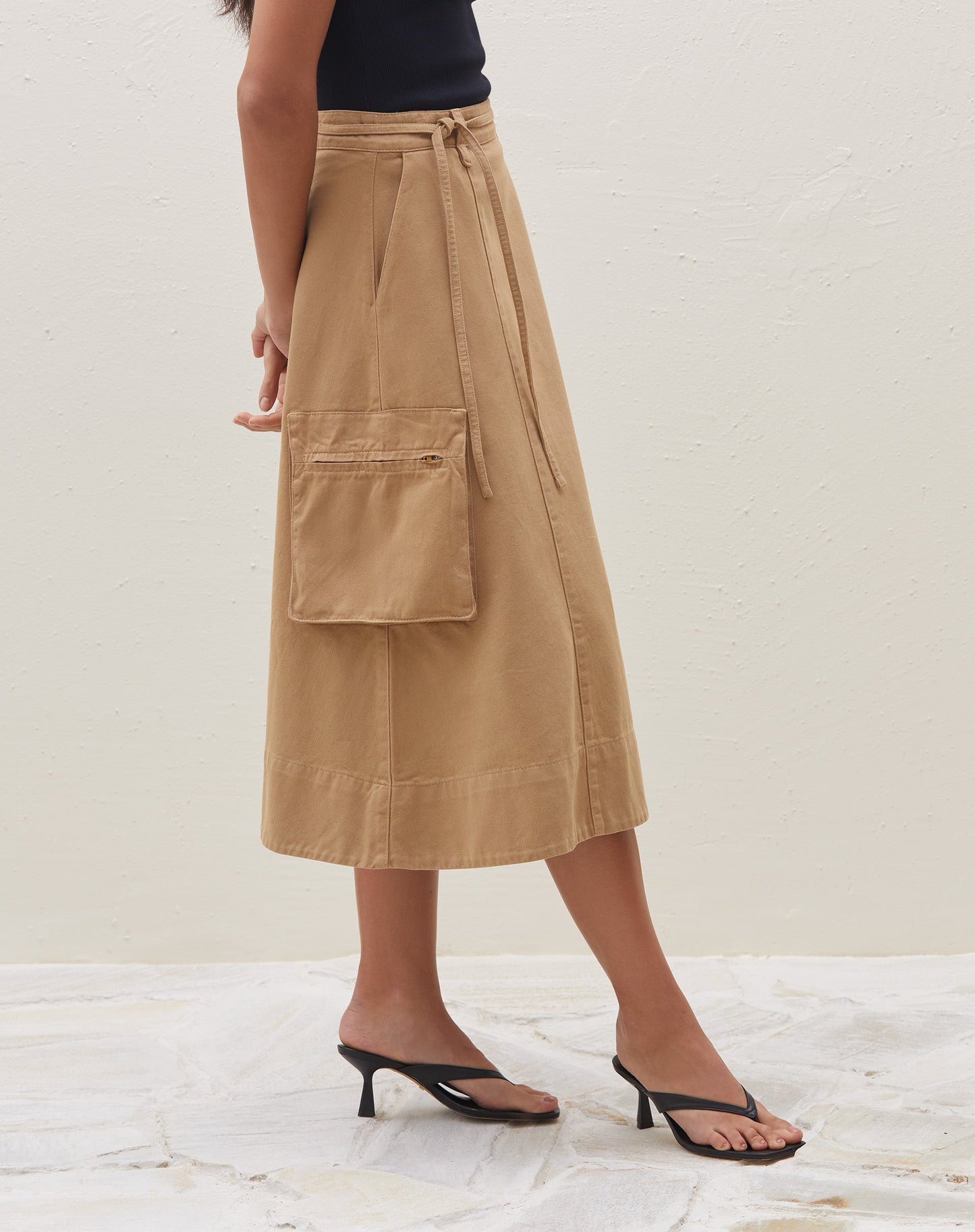 Falda Midi de Talle Alto con Lazo para Mujer | Ideal para Salidas de Noche o Eventos Planificados