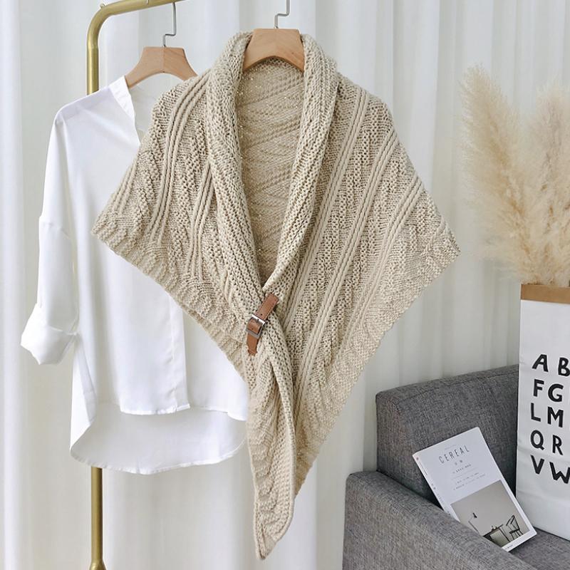 Chal Triangular con Cierre Ajustable para Mujer | Ideal para Invierno