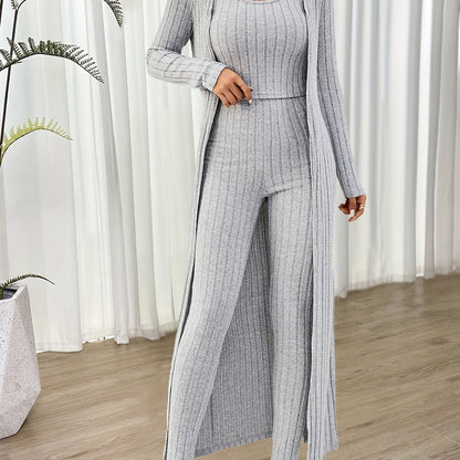 Conjunto de Tres Piezas con Ajuste Ceñido para Mujer | Ideal para Uso en el Hogar