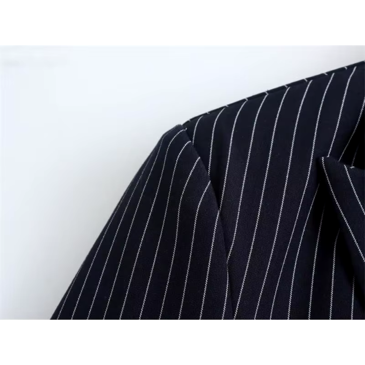 Blazer Corto con Doble Botonadura y Motivo de Rayas para Mujer | Ideal para Uso Diario y Ocasiones Formales