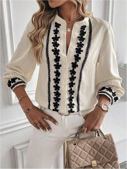 Blusa con Bordado Floral en Contraste para Mujer | Ideal para Uso Diario y Ocasiones Informales
