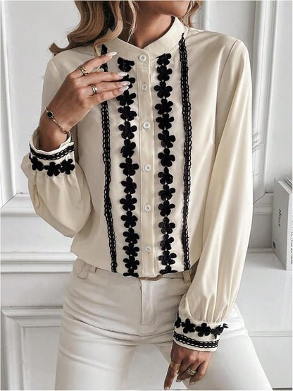 Blusa con Bordado Floral en Contraste para Mujer | Ideal para Uso Diario y Ocasiones Informales
