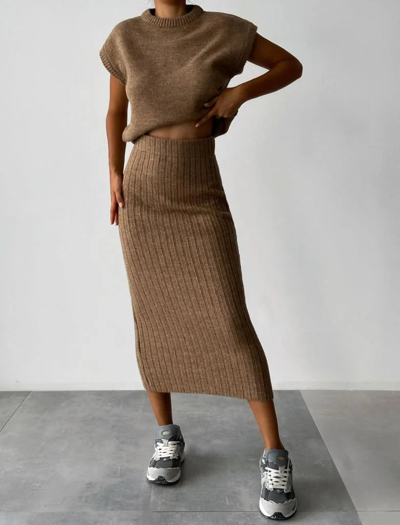 Conjunto de Dos Piezas con Chaleco sin Mangas y Falda Tejida para Mujer | Ideal para Salidas Informales o Uso Diario