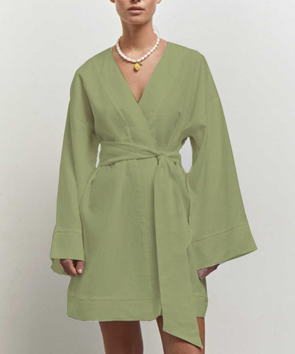Vestido Corto Cruzado con Lazo Ajustable para Mujer | Ideal para Uso Diario