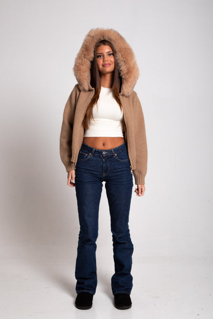Chaqueta Ajustada con Capucha para Mujer | Ideal para Uso Diario
