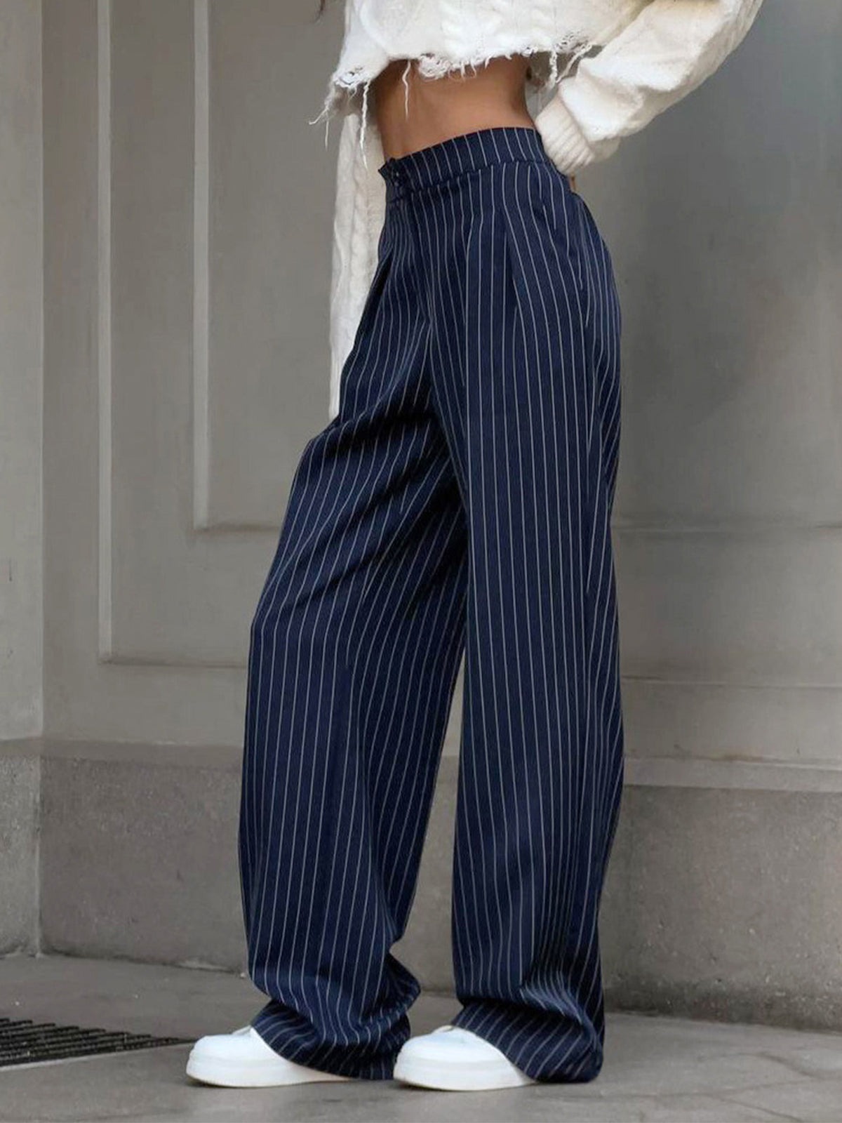Pantalón de Rayas Finas con Corte Recto para Mujer | Ideal para Oficina y Uso Diario