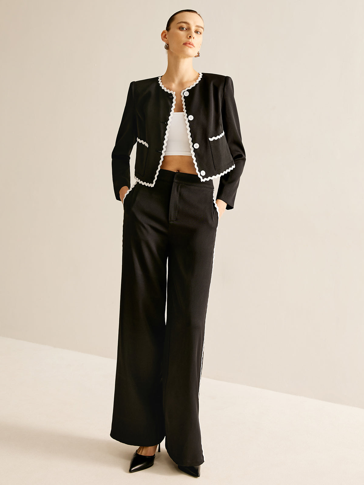 Blazer con Acabado Ondulado Contrastado para Mujer | Ideal para Uso Profesional y de Ocio