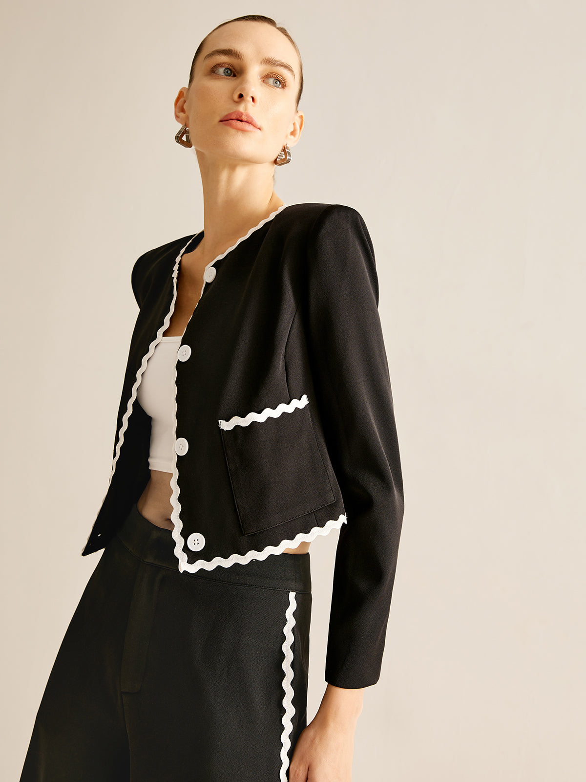 Blazer con Acabado Ondulado Contrastado para Mujer | Ideal para Uso Profesional y de Ocio