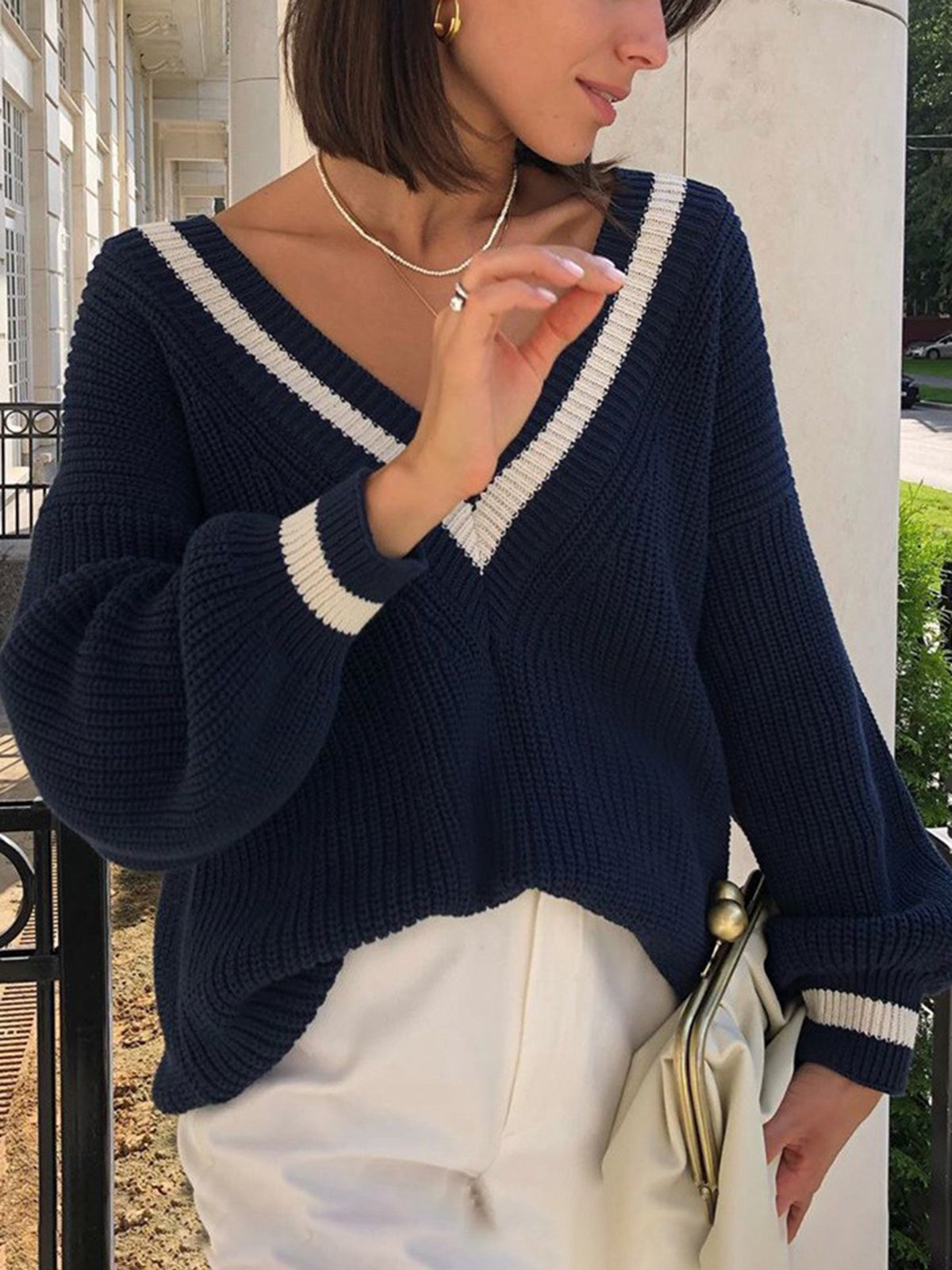 Jersey Con Cuello En V Y Rayas Contrastantes Para Adultos | Ideal Para Uso Diario E Informal