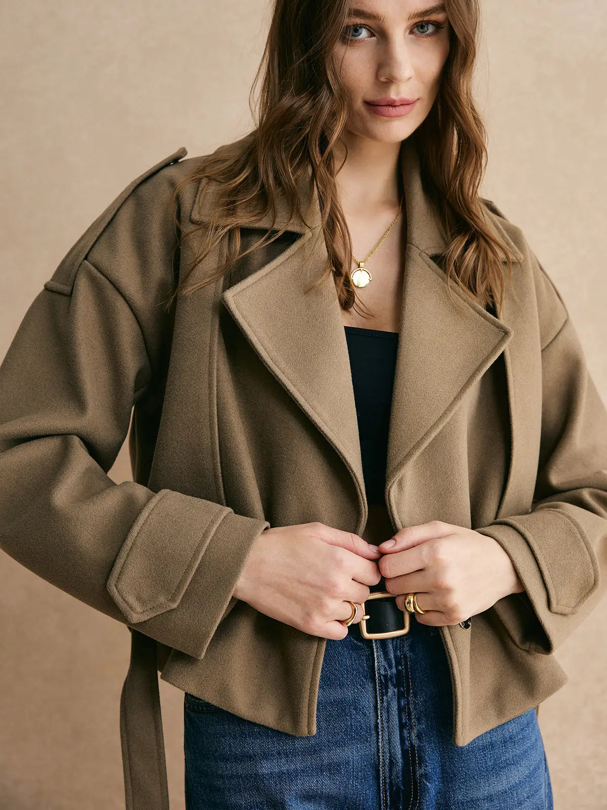 Chaqueta con Cinturón Ajustable y Diseño Liso para Mujer | Ideal para Otoño e Invierno