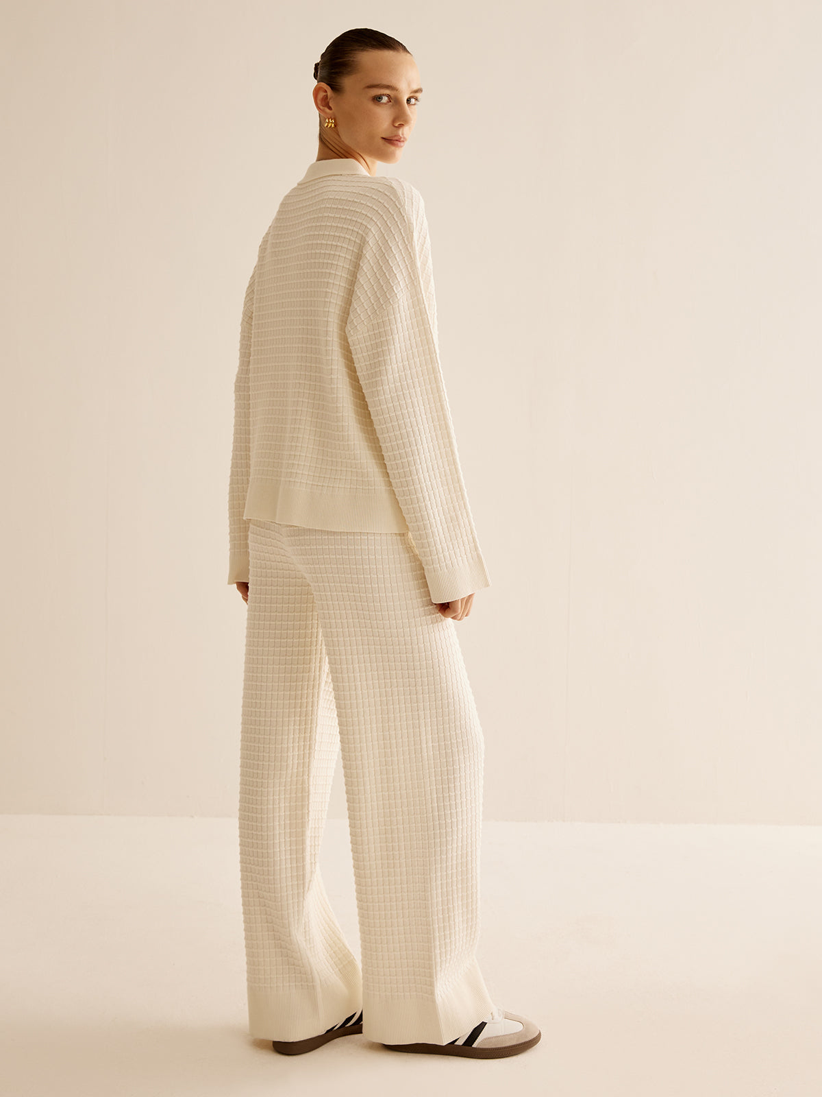 Conjunto de Dos Piezas con Camisa Abotonada y Pantalón Ancho para Mujer | Ideal para Uso en Casa o Salidas Informales