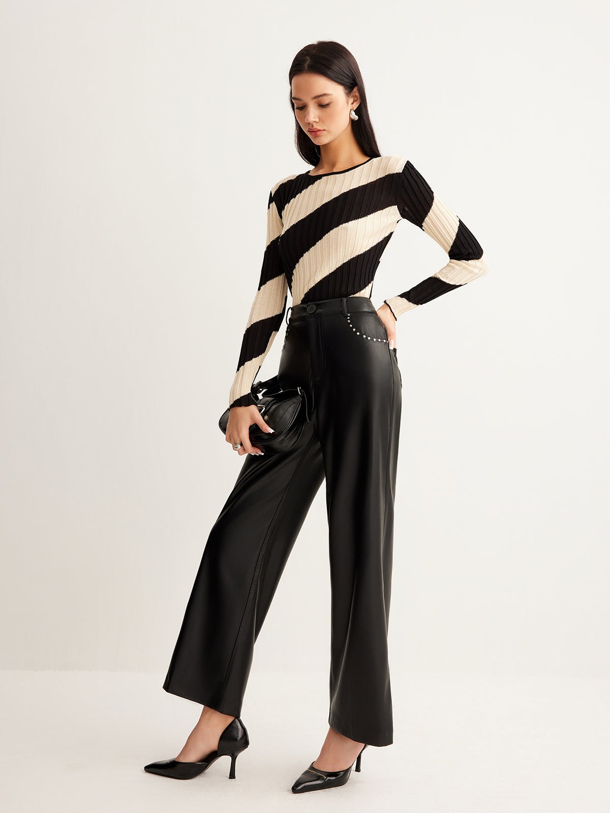 Top Con Corte Ajustado Y Patrón Rayado Diagonal Para Mujer | Ideal Para Uso Diario Y Profesional