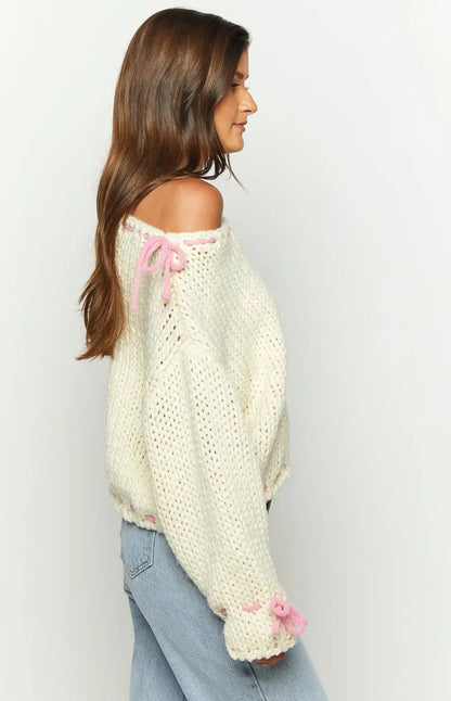 Jersey con Hombro Descubierto y Detalles Decorativos para Mujer | Ideal para Uso Diario o Momentos de Ocio
