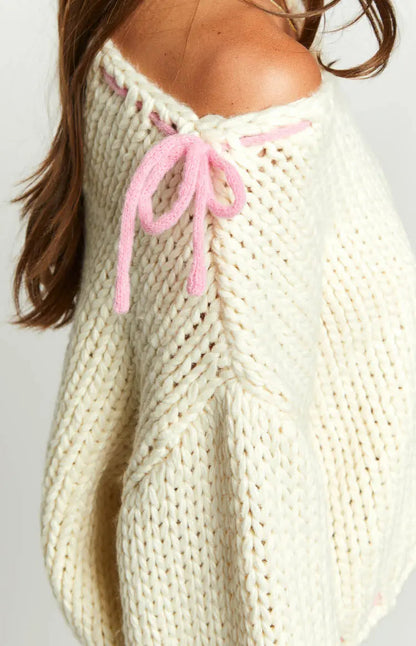 Jersey con Hombro Descubierto y Detalles Decorativos para Mujer | Ideal para Uso Diario o Momentos de Ocio