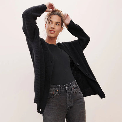 Cárdigan Oversize con Abertura Frontal para Mujer | Ideal para Días Frescos o Uso en Casa