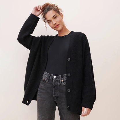 Cárdigan Oversize con Abertura Frontal para Mujer | Ideal para Días Frescos o Uso en Casa