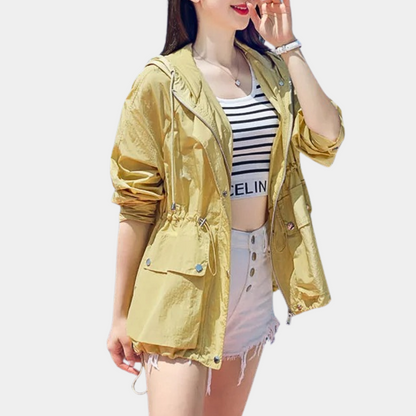 Chaqueta Blanca Ligeramente Oversize Con Capucha Integrada Para Mujer | Ideal Para Uso Diario Y Actividades Al Aire Libre