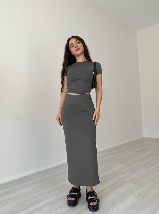 Conjunto De Dos Piezas Con Top Corto De Cuello Redondo Y Falda Para Mujer | Ideal Para Uso Casual