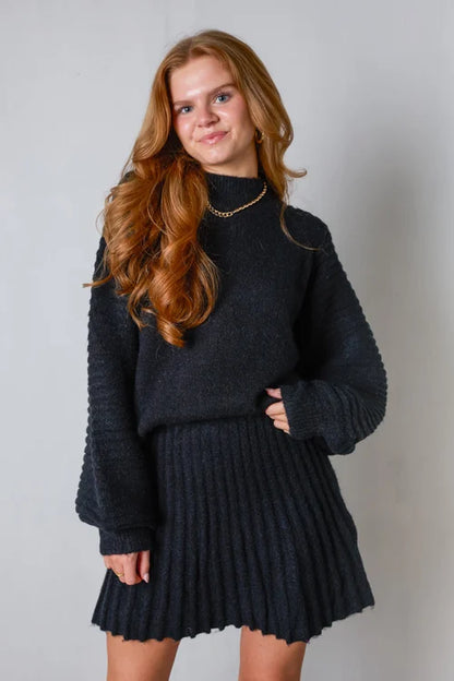 Conjunto de Suéter de Manga Larga y Falda Plisada para Mujer | Ideal para Uso Diario y Salidas
