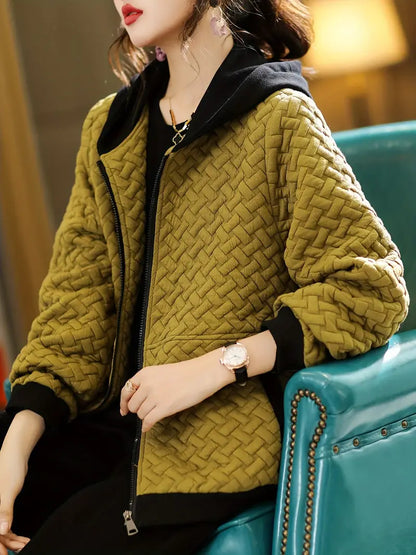 Chaqueta con Motivo Trenzado y Capucha para Mujer | Ideal para Uso Diario en Días Frescos