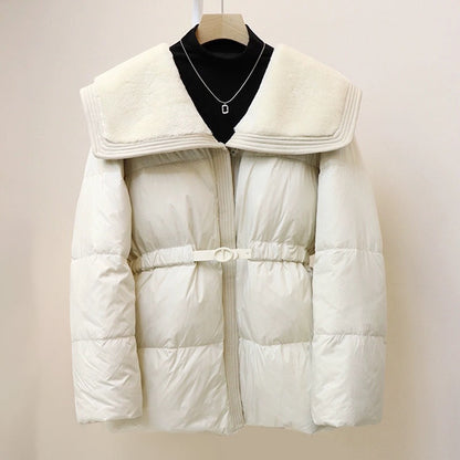 Chaqueta Acolchada con Cuello Desmontable y Cinturón Ajustable para Mujer | Ideal para Invierno