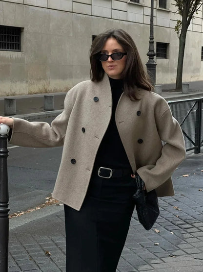 Blazer con Corte Estructurado y Cierre Frontal para Mujer | Ideal para Uso Profesional y Contextos Formales