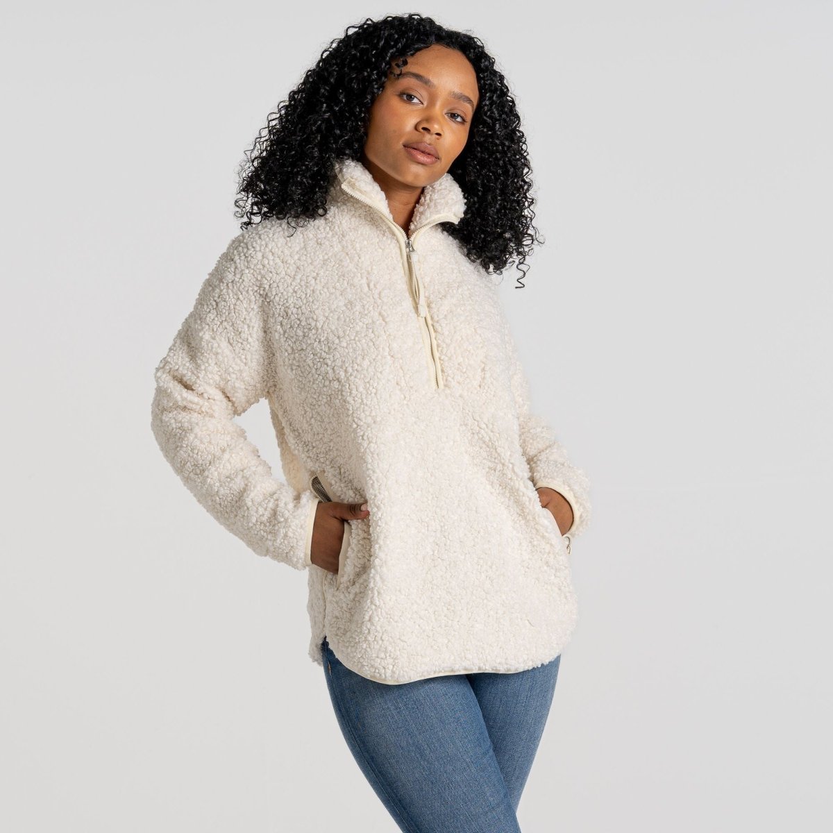 Chaqueta de Invierno con Media Cremallera y Cuello Alto para Mujer | Ideal para Uso Diario