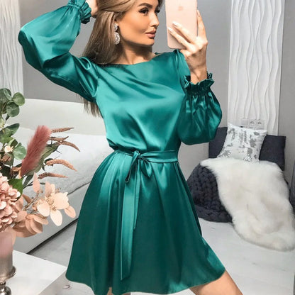 Vestido Corto de Noche con Cobertura Completa para Mujer | Ideal para Eventos Formales