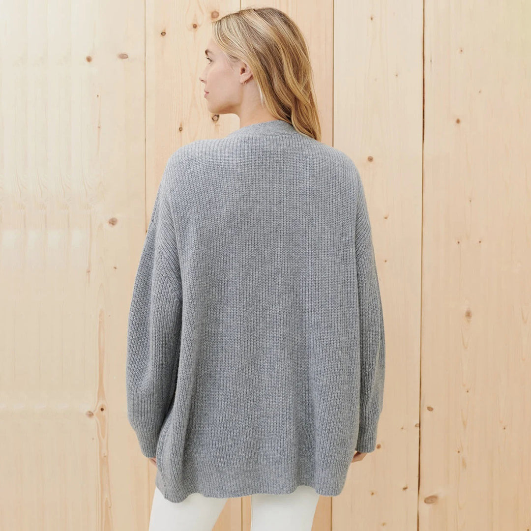 Cárdigan Oversize con Abertura Frontal para Mujer | Ideal para Días Frescos o Uso en Casa